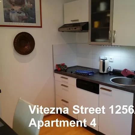 شقة فندقية Vitezna 1256/36 4*